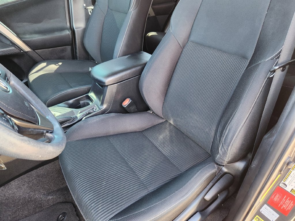 Used 2015 Toyota RAV4 XLE FWD image 15