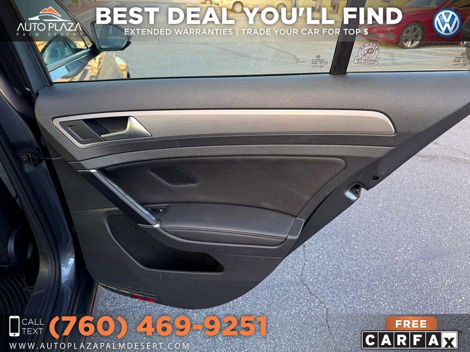 Used 2015 Volkswagen Golf S FWD image 33