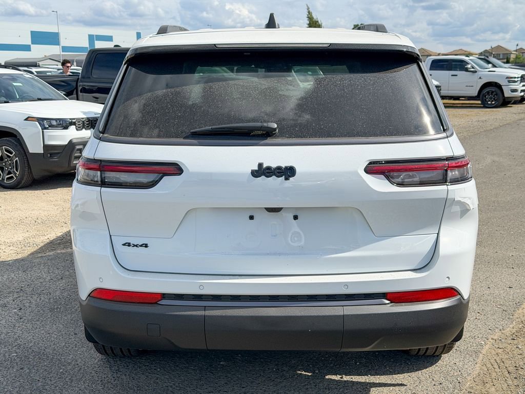 New 2026 Jeep Grand Cherokee L Limited AWD/4WD image 7