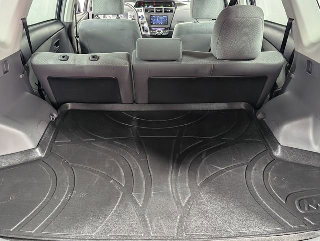 Used 2013 Toyota Prius V Two image 8