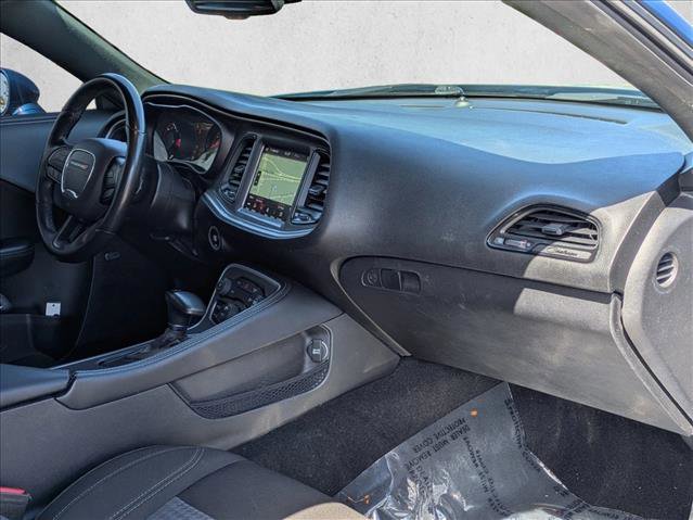 Used 2022 Dodge Challenger SXT image 21