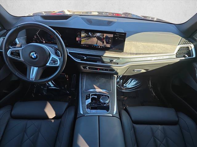 Used 2026 BMW X5 xDrive40i w/ M Sport Package AWD/4WD image 9