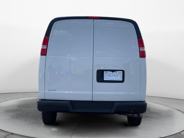 Used 2021 Chevrolet Express 2500 Extended w/ Driver Convenience Package RWD image 4