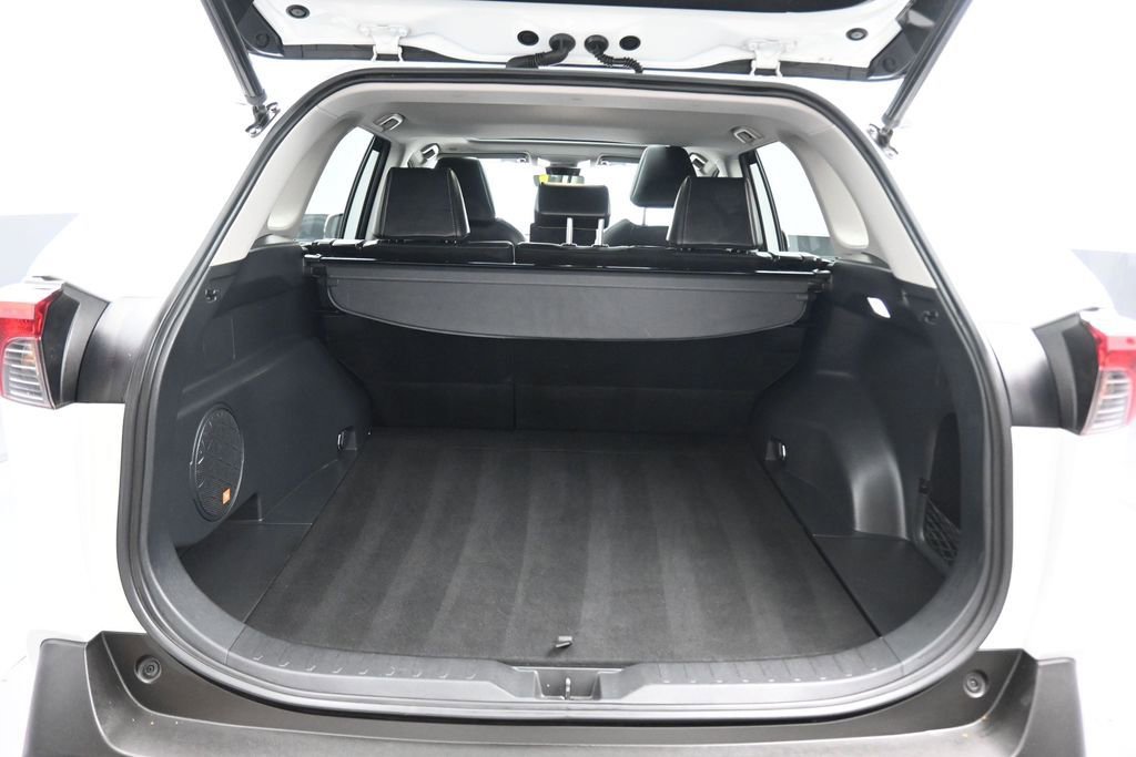 Used 2023 Toyota RAV4 Limited FWD image 47