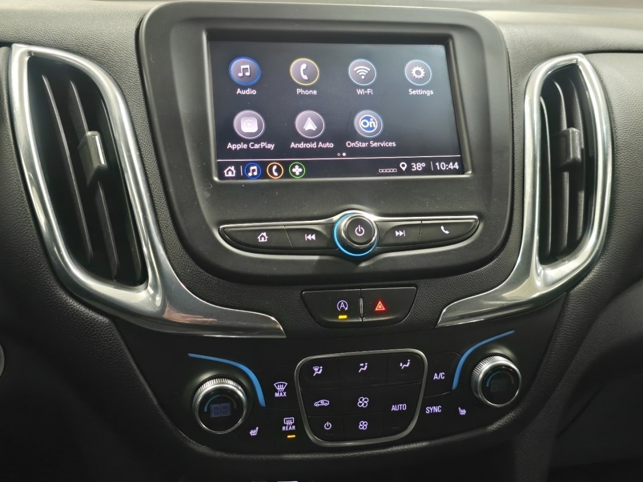 Used 2023 Chevrolet Equinox LT image 25