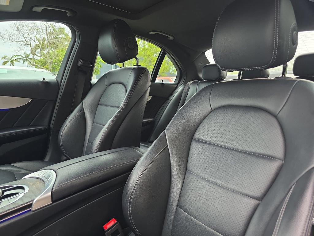 Used 2019 Mercedes-Benz C 300 Sedan w/ AMG Line image 26