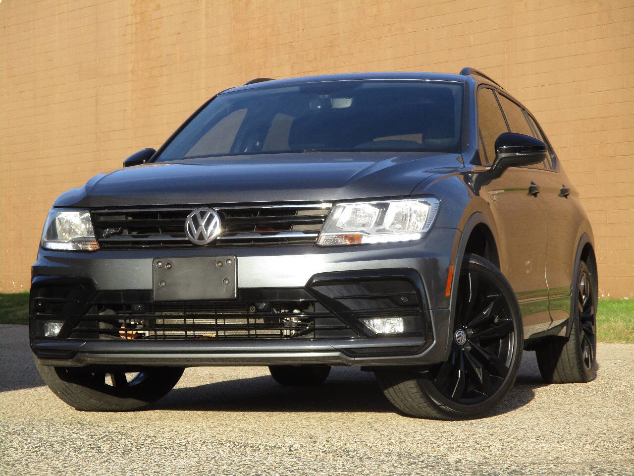 Used 2021 Volkswagen Tiguan SE R-Line