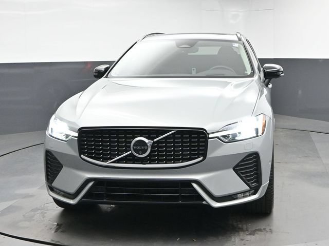 Used 2025 Volvo XC60 B5 Ultra w/ Protection Package Premier AWD/4WD image 3