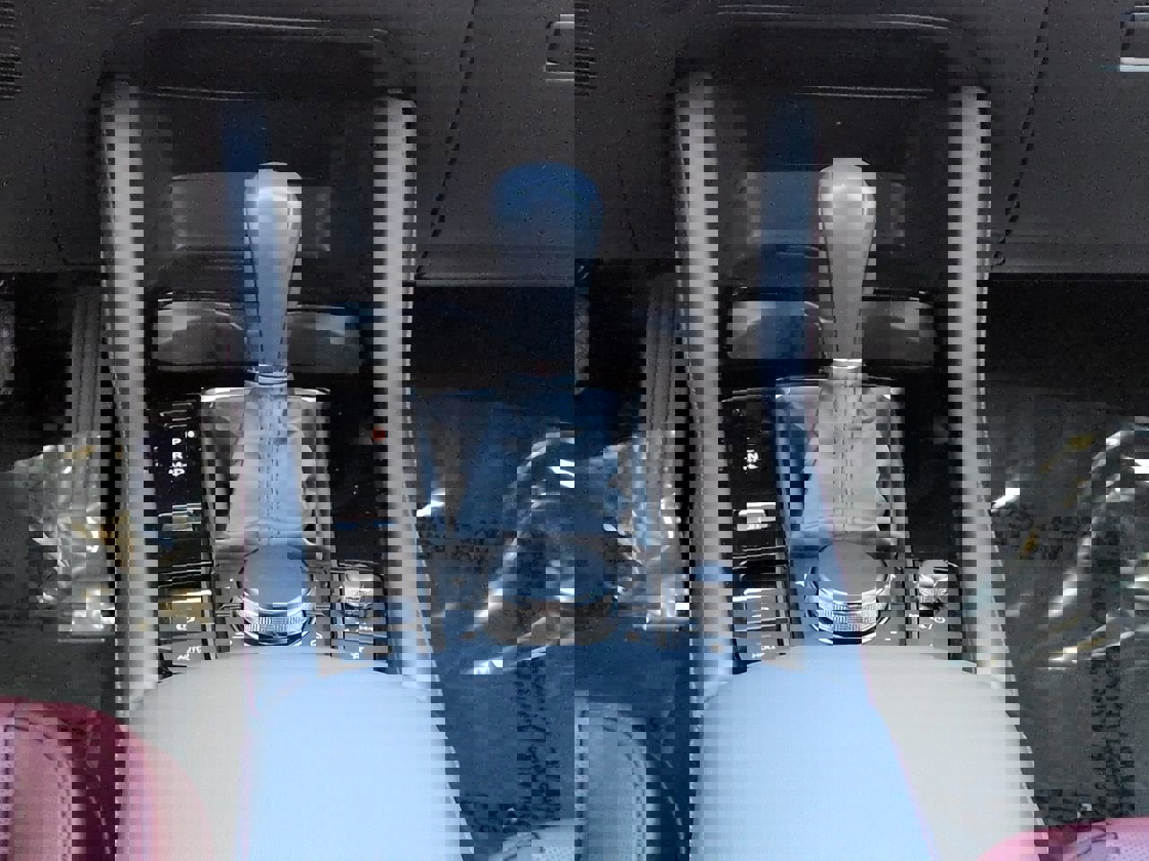 Used 2024 MAZDA MAZDA3 s image 19