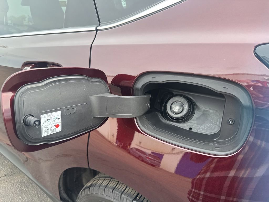 Used 2024 Ford Edge SEL w/ Convenience Package AWD/4WD image 21