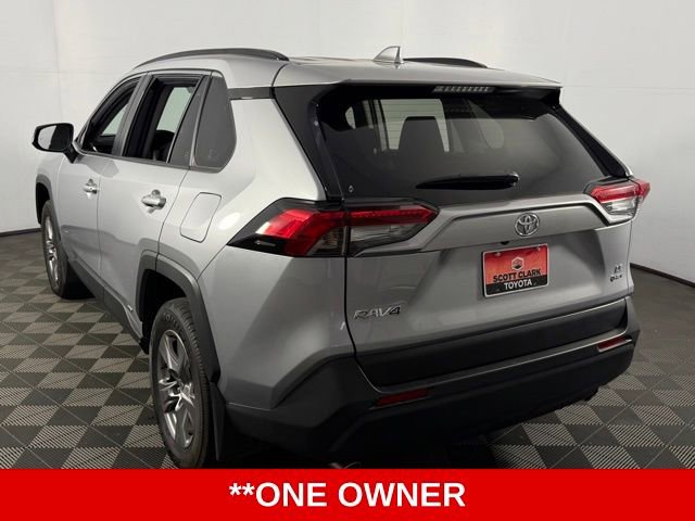 Used 2025 Toyota RAV4 LE AWD/4WD image 6
