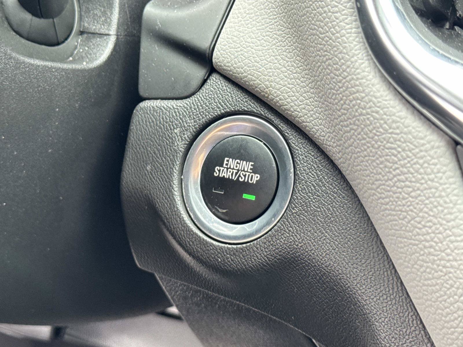 Used 2023 Chevrolet Equinox LS w/ LS Convenience Package FWD image 19