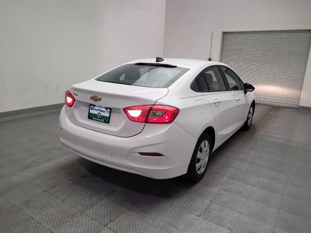 Used 2018 Chevrolet Cruze LS FWD image 9