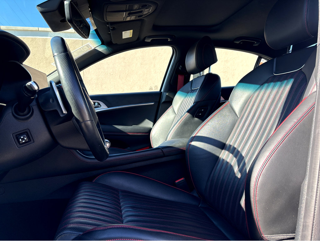 Used 2023 Genesis G70 2.0T w/ Sport Prestige Package image 13