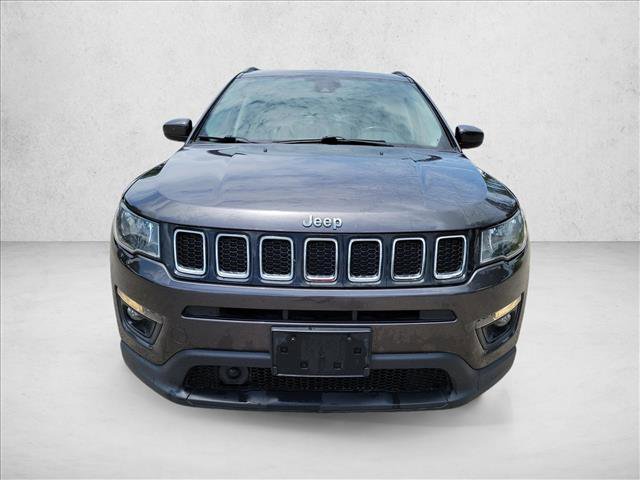 Used 2020 Jeep Compass Latitude FWD image 2