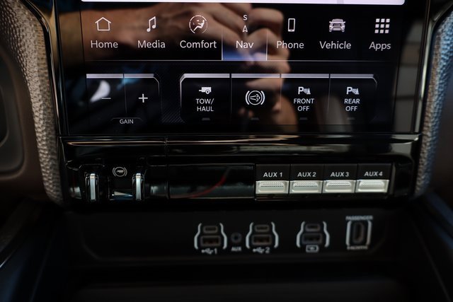 Used 2025 RAM 3500 Longhorn w/ Towing Technology Group image 28