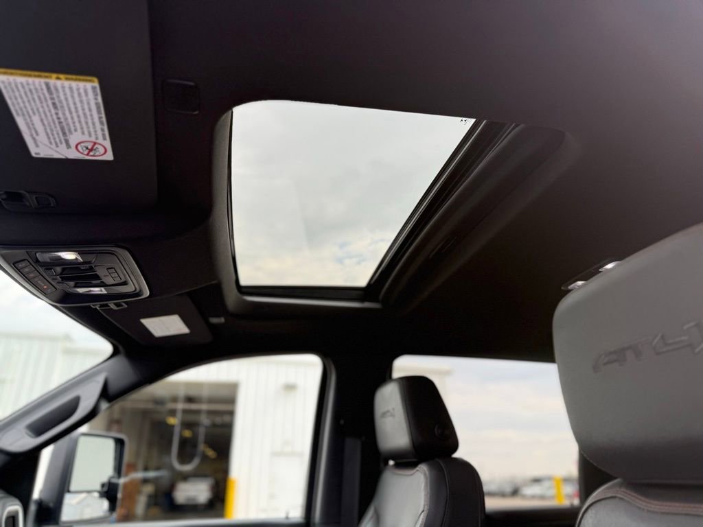 Used 2021 GMC Sierra 2500 AT4 w/ AT4 Premium Plus Package image 16