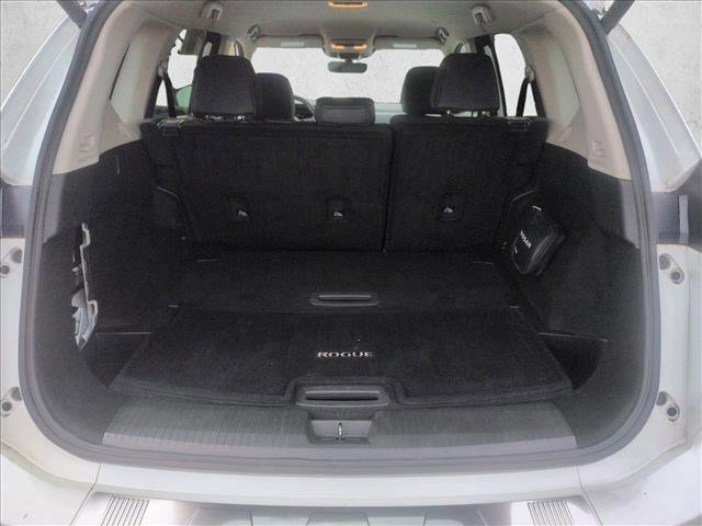 Used 2024 Nissan Rogue SL image 6