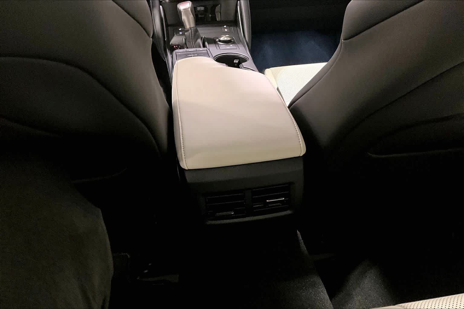 Used 2025 Lexus IS 350 F Sport AWD/4WD image 10