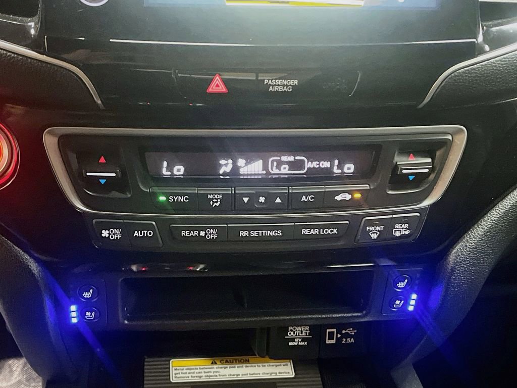 Used 2022 Honda Passport Elite image 16