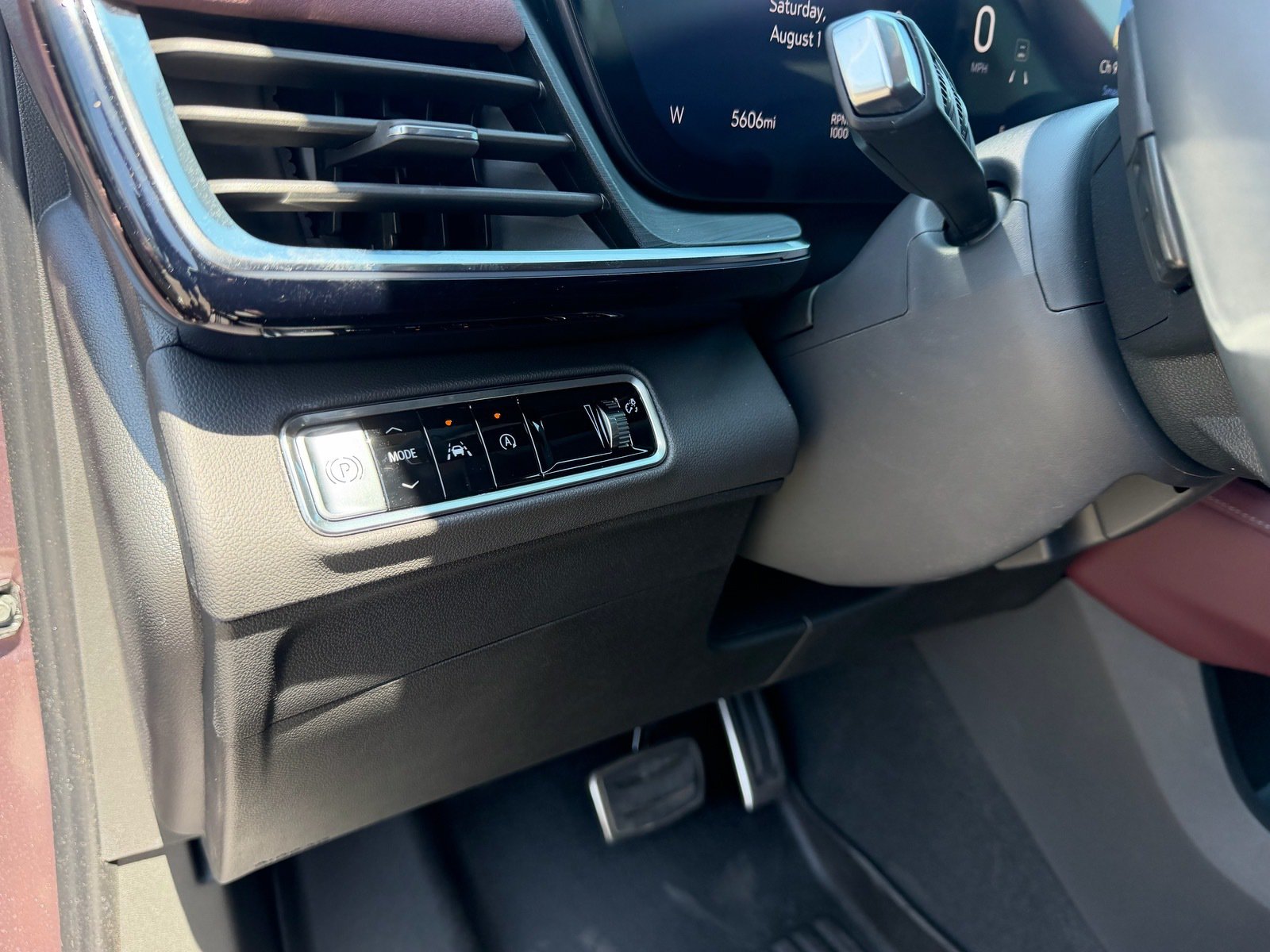 Used 2025 Buick Envision Sport Touring AWD/4WD image 22