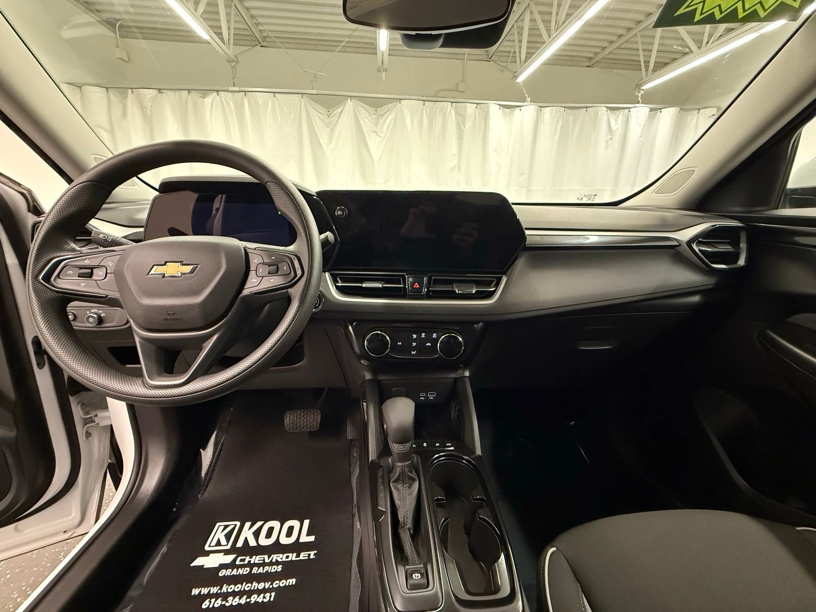 Used 2025 Chevrolet TrailBlazer LT image 17