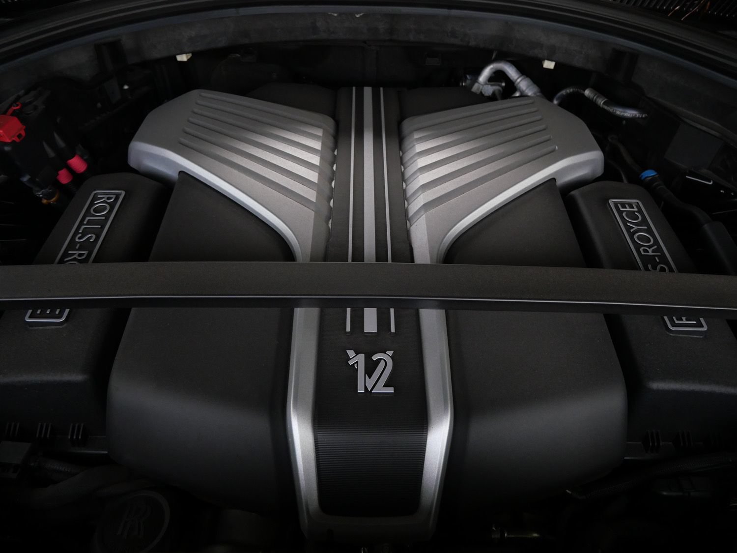 Certified 2021 Rolls-Royce Cullinan AWD/4WD image 31