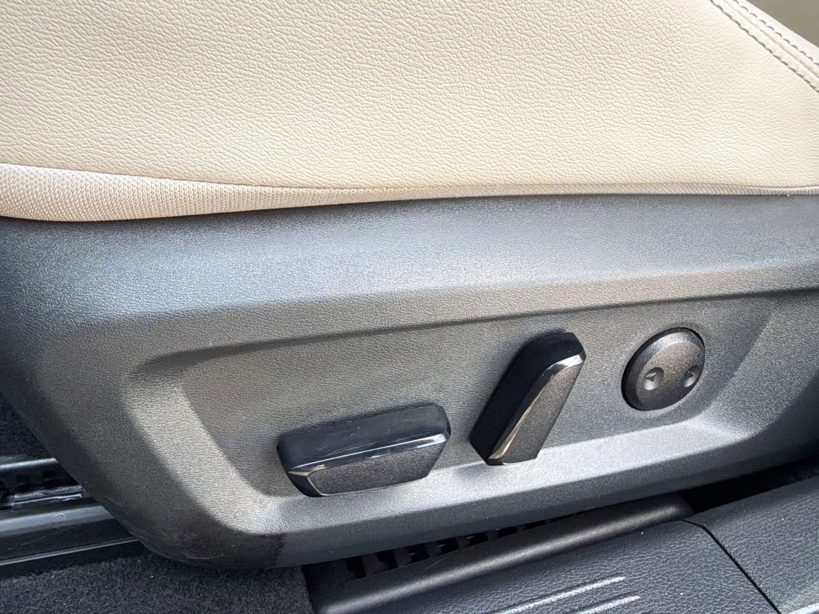 Used 2023 Nissan Rogue SL FWD image 14