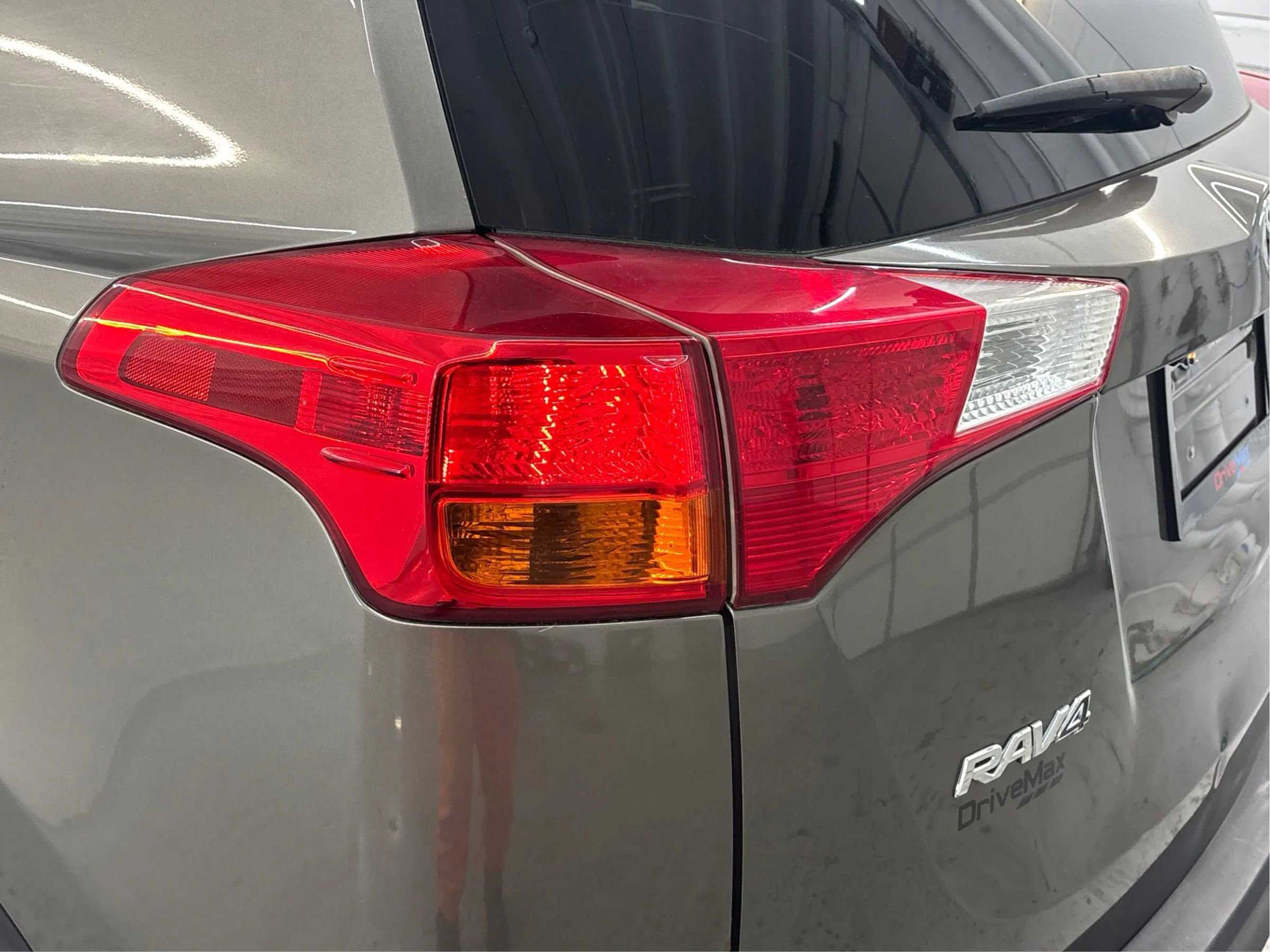 Used 2014 Toyota RAV4 Limited image 33