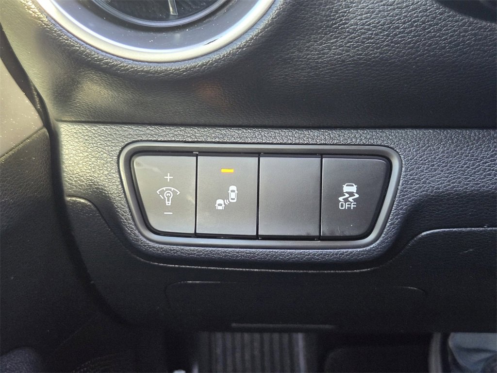 Used 2022 Kia Forte LXS w/ LXS Technology Package image 20