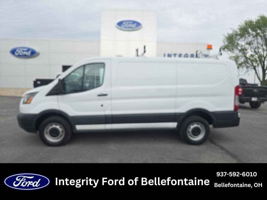 Used 2016 Ford Transit 250 130 Low Roof RWD image 1