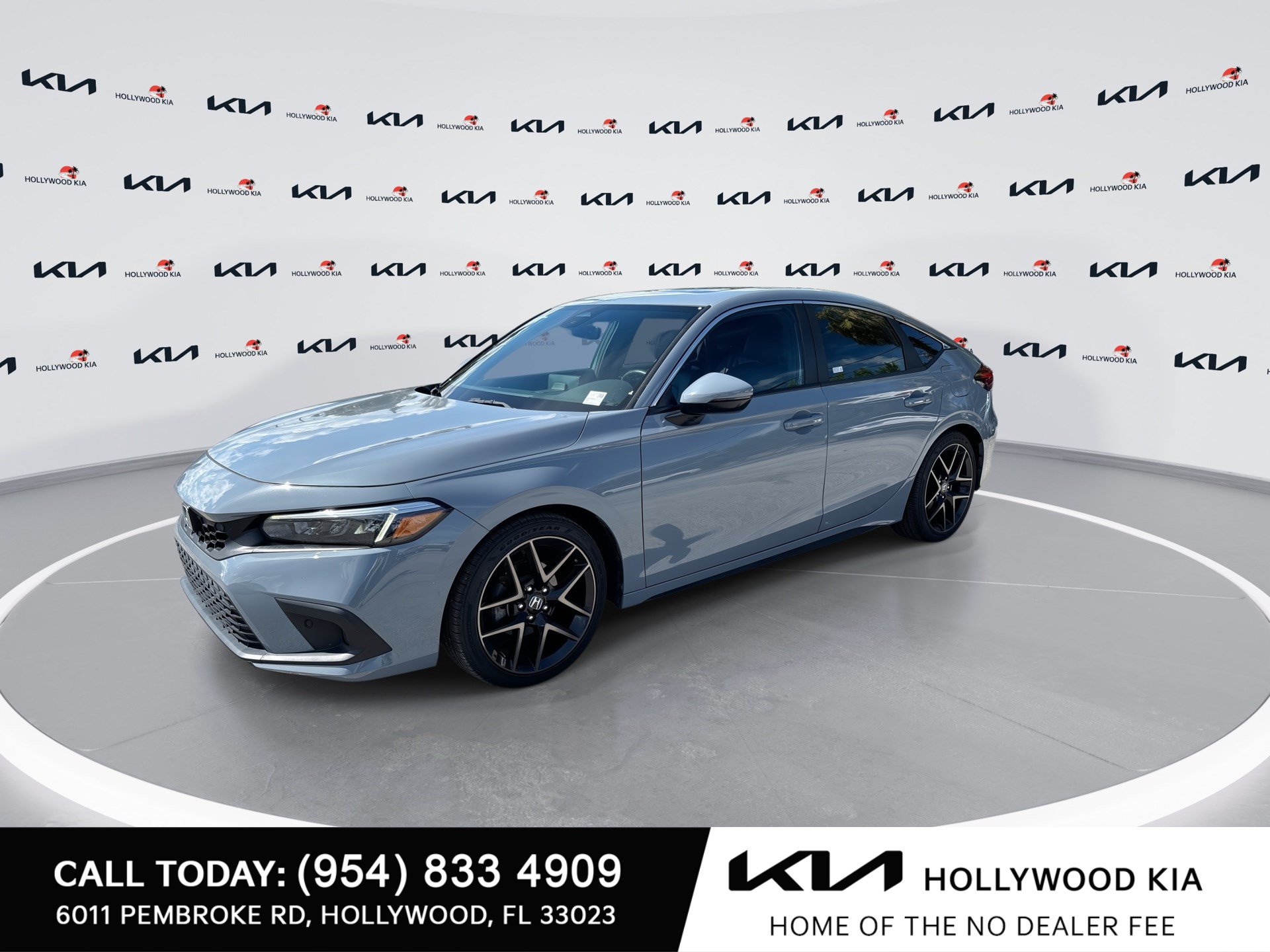 Used 2024 Honda Civic Sport Touring image 4