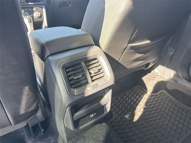 Used 2024 Volkswagen Taos SEL image 20