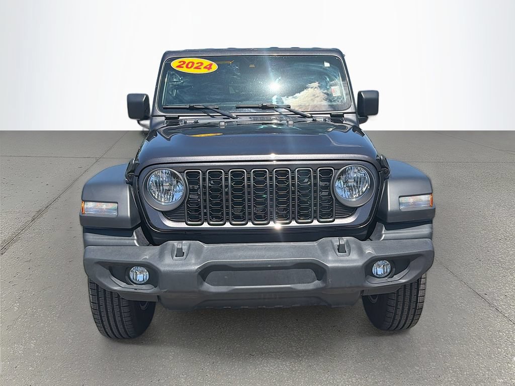 Used 2024 Jeep Wrangler Unlimited Sport AWD/4WD image 9