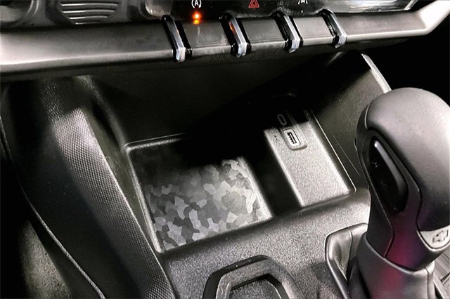 Used 2024 Chevrolet Colorado W/T image 15