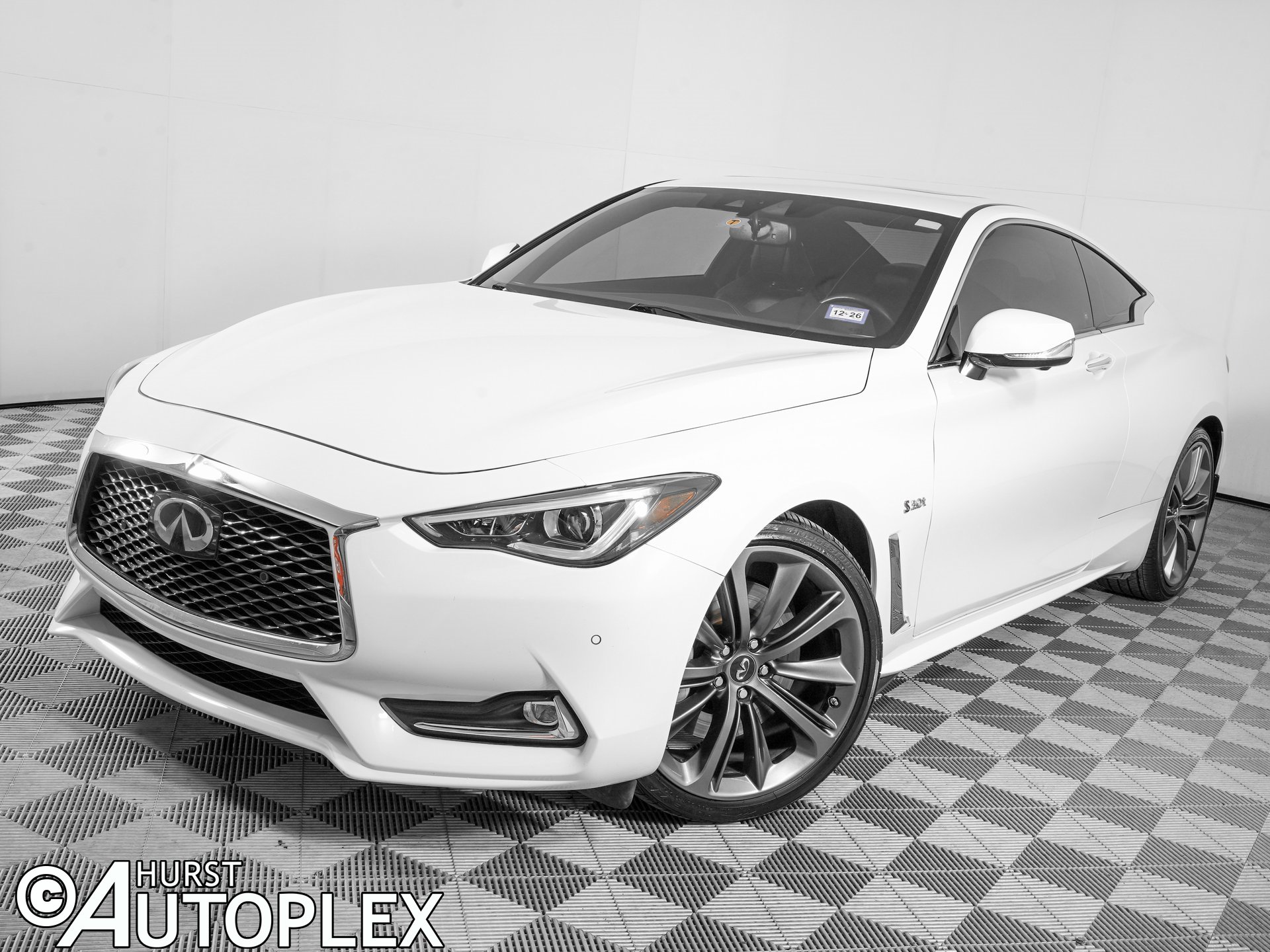 Used 2018 INFINITI Q60 Red Sport 400 w/ Pro Active Package image 1