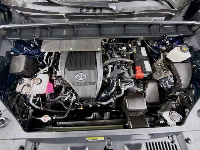 Used 2024 Toyota Highlander Platinum FWD image 31
