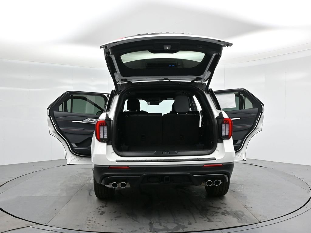 New 2025 Ford Explorer ST w/ Sun And Sound Package image 38