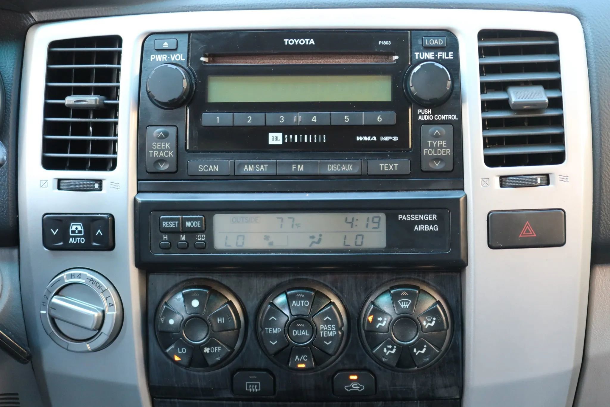 Used 2006 Toyota 4Runner Limited AWD/4WD image 25