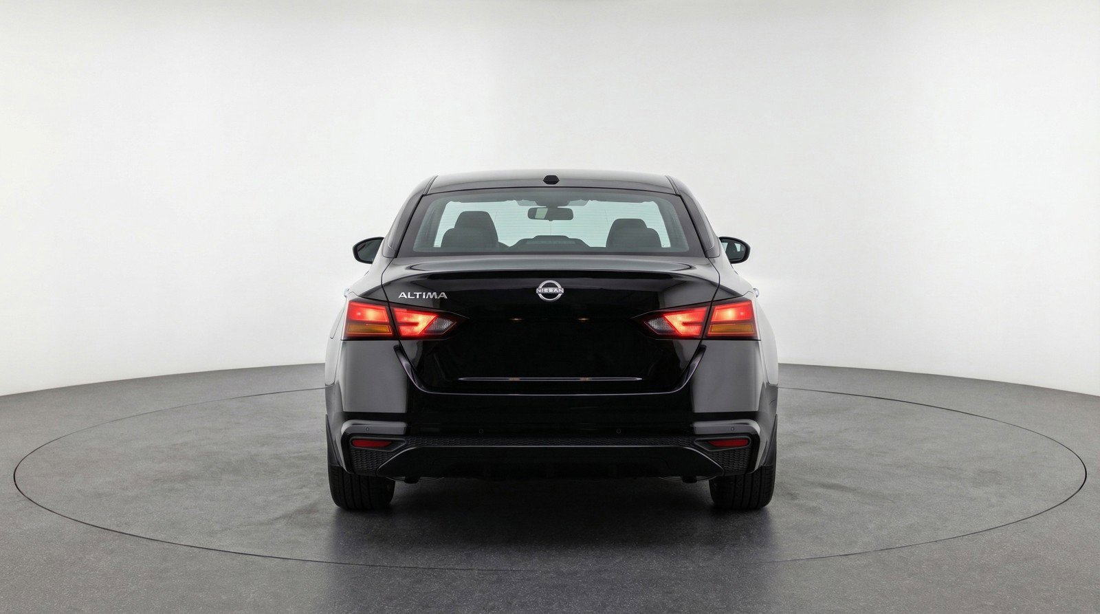 Used 2025 Nissan Altima 2.5 SV FWD image 7