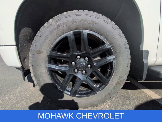 Used 2022 Chevrolet Silverado 1500 RST w/ Convenience Package II image 8