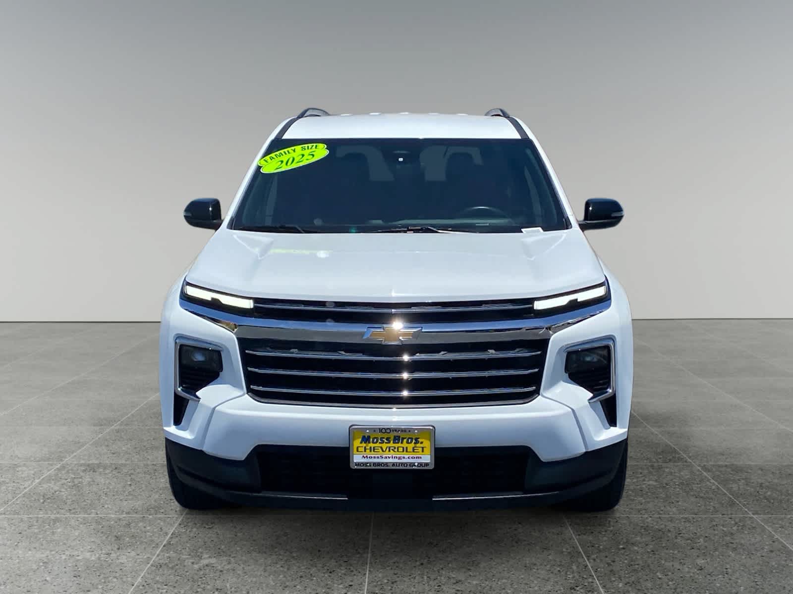 Used 2025 Chevrolet Traverse LT FWD image 8