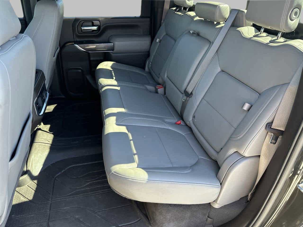 Used 2022 Chevrolet Silverado 2500 LTZ w/ LTZ Plus Package image 13