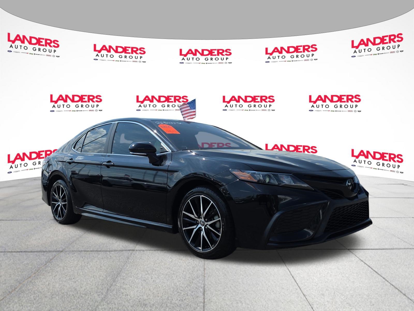 Used 2024 Toyota Camry SE w/ Convenience Package