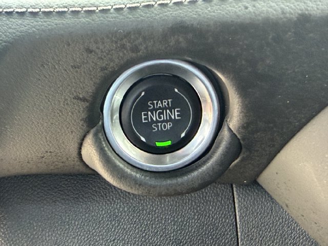 Used 2025 Chevrolet Suburban LT RWD image 28