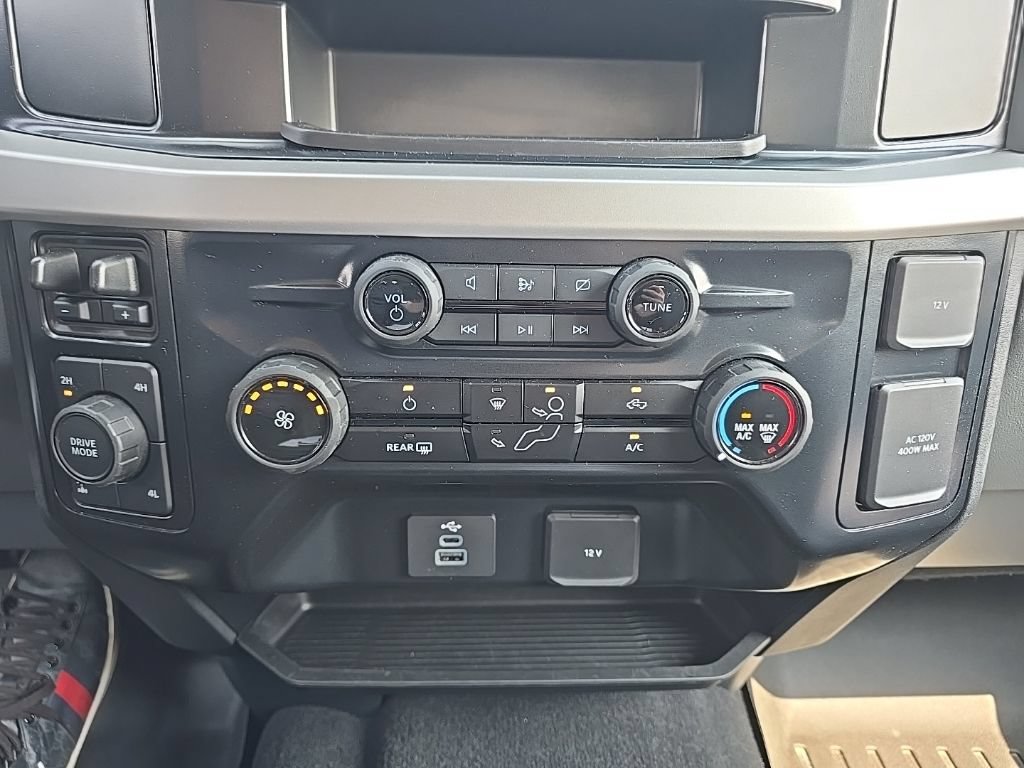 Used 2024 Ford F250 XL w/ STX Appearance Package AWD/4WD image 21