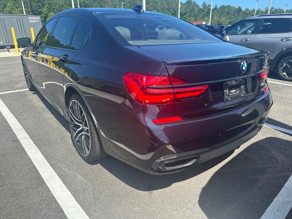 Used 2018 BMW 750i RWD image 3