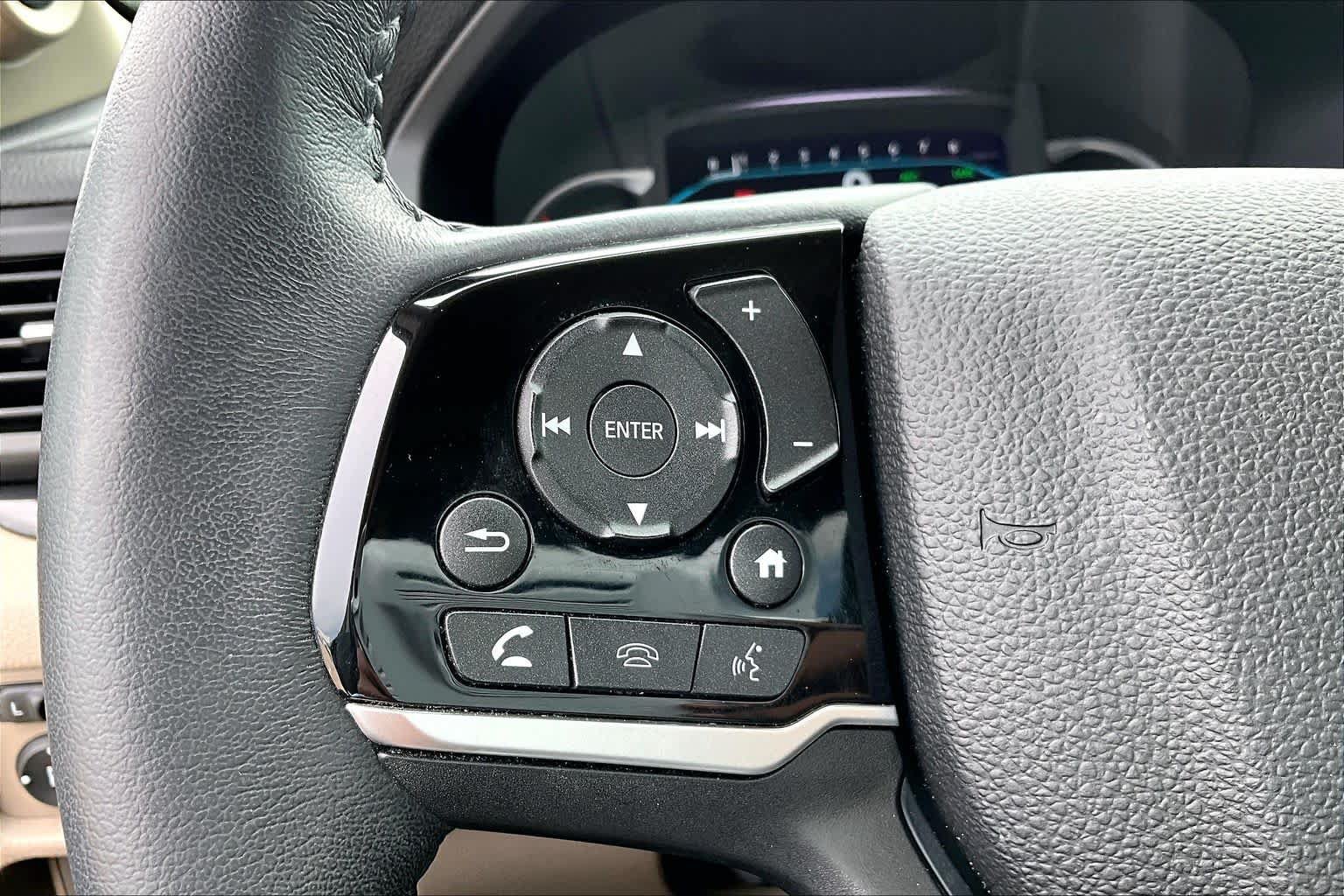 Used 2022 Honda Pilot Touring image 24