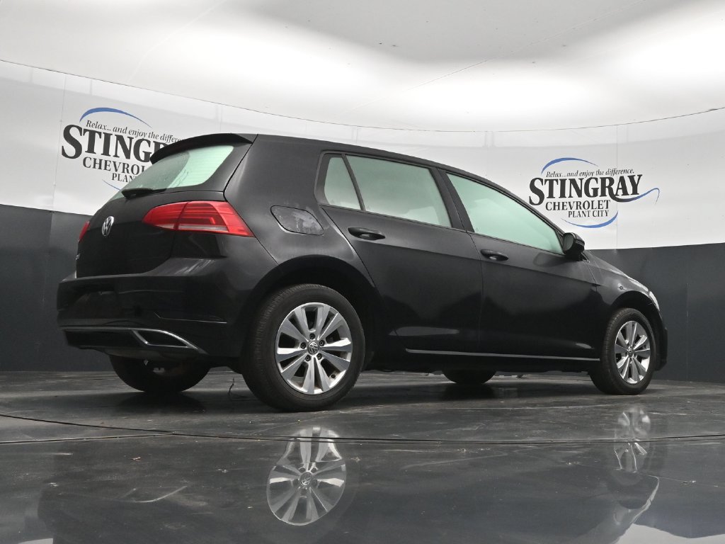 Used 2020 Volkswagen Golf 4-Door FWD image 32
