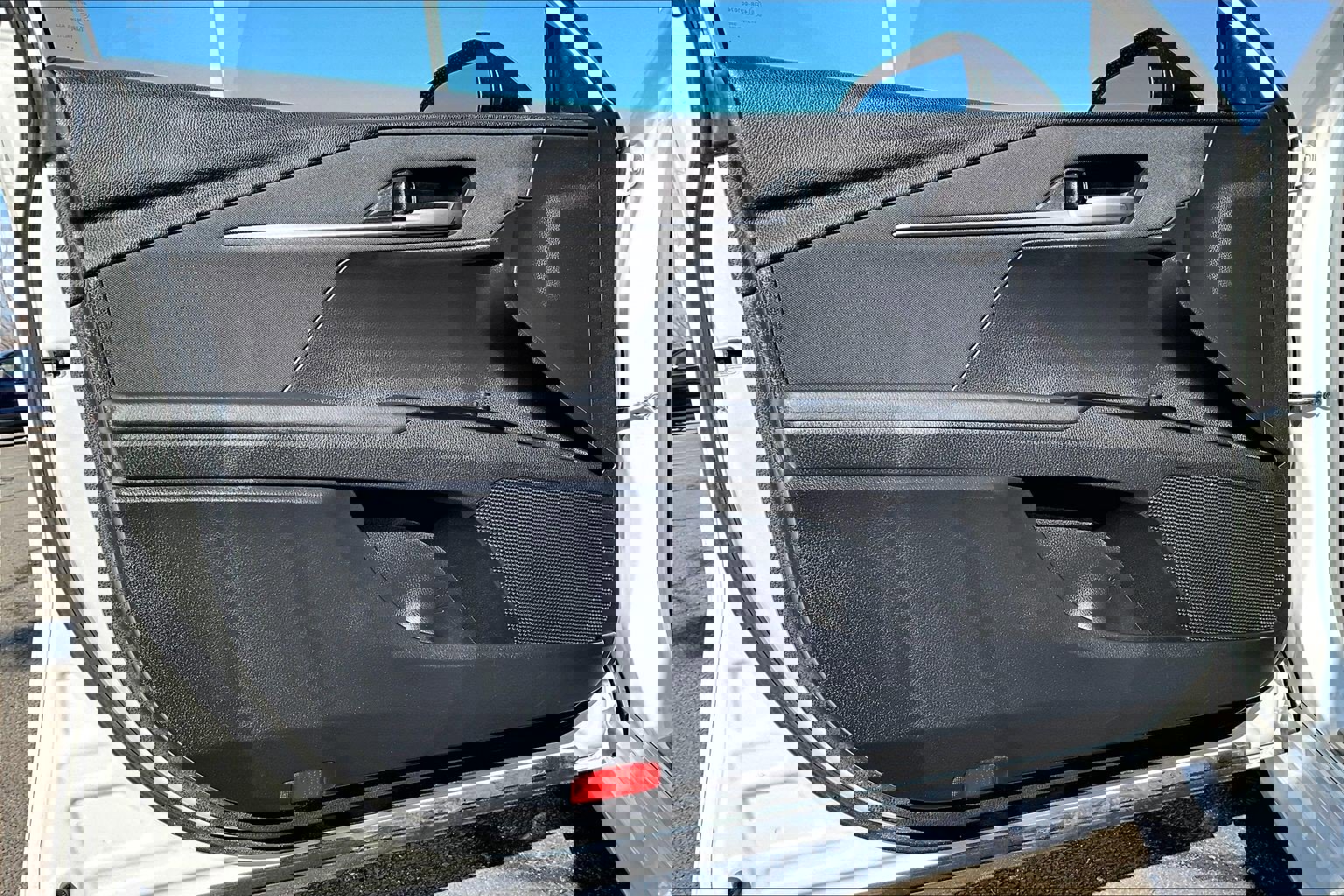 Used 2025 Toyota Camry LE image 21